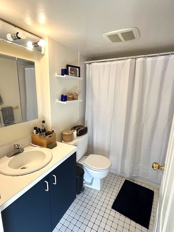 1 bed, 1 bath apartment for rent at 125 Pleasant St Unit 105, Brookline — photo 8 of 10