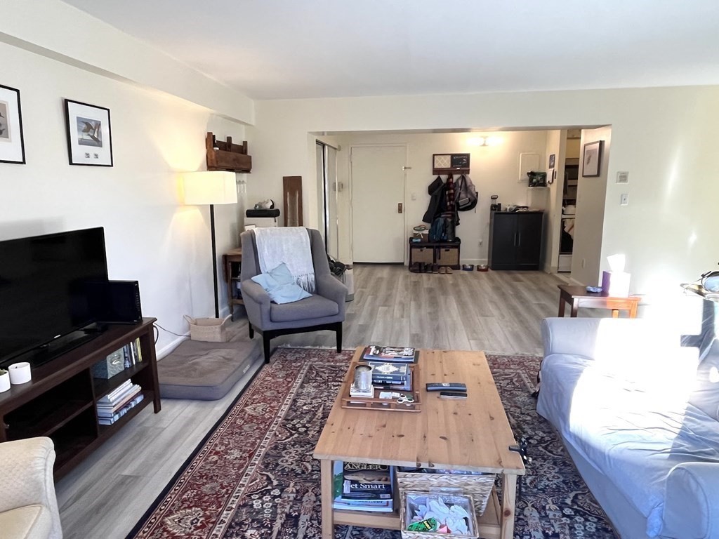 1 bed, 1 bath apartment for rent at 125 Pleasant St Unit 105, Brookline — photo 3 of 10