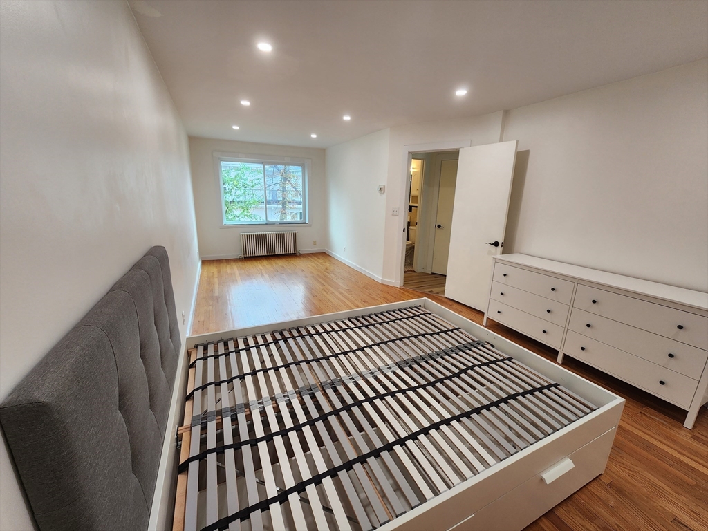 1 bed, 1 bath apartment for rent at 125 Pleasant St Unit 203, Arlington — photo 14 of 19