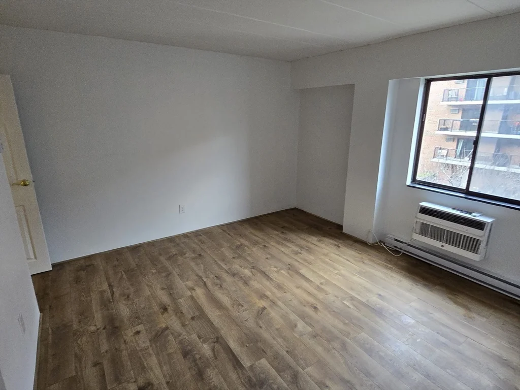 2 bed, 2 bath apartment for rent at 125 Pleasant St Unit 304, Coolidge Corner — photo 7 of 22