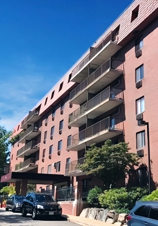 2 bed, 2 bath apartment for rent at 125 Pleasant St Unit 304, Coolidge Corner