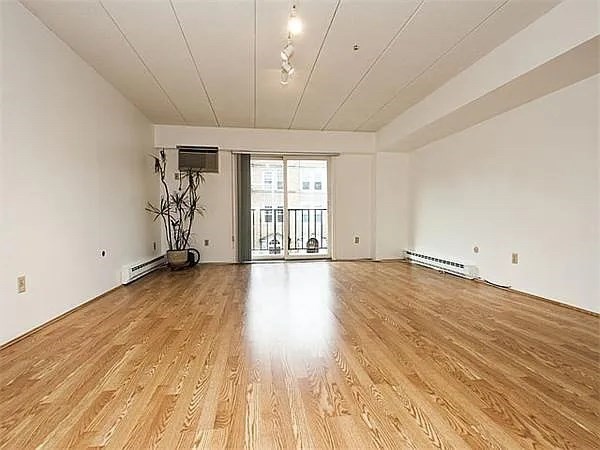 2 bed, 2 bath apartment for rent at 125 Pleasant St Unit 309, North Brookline