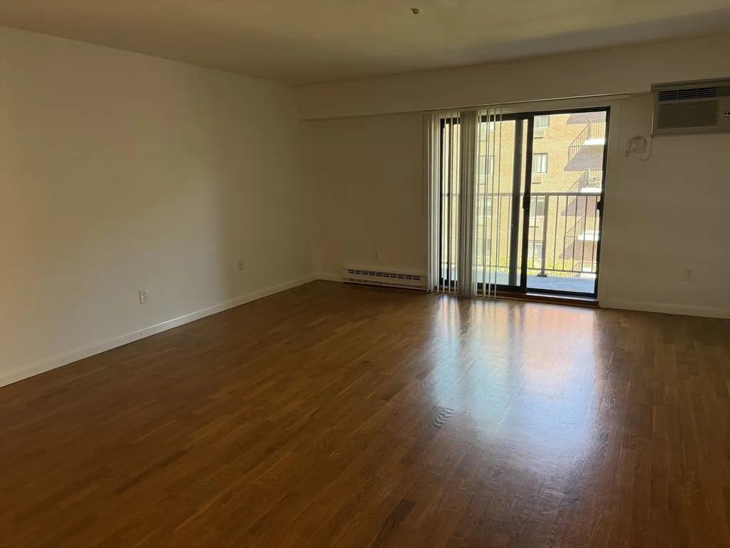 2 bed, 2 bath apartment for rent at 125 Pleasant St Unit 401, Coolidge Corner — photo 8 of 20