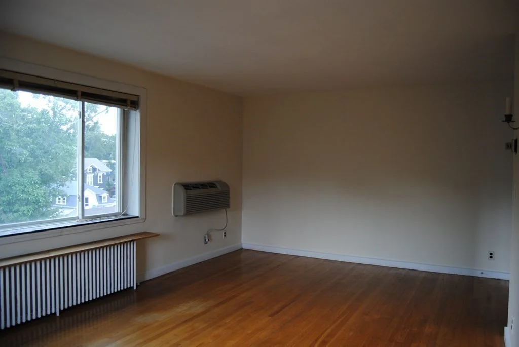 2 bed, 1 bath apartment for rent at 125 Pleasant St Unit 406, Arlington — photo 3 of 10