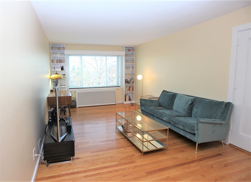 1 bed, 1 bath apartment for rent at 125 Pleasant St Unit PH401, Arlington — photo 6 of 20