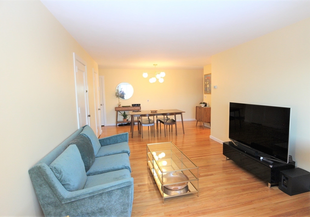 1 bed, 1 bath apartment for rent at 125 Pleasant St Unit PH401, Arlington — photo 7 of 20