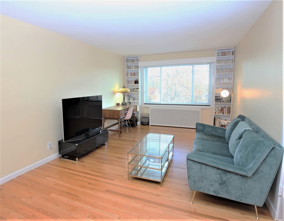 1 bed, 1 bath apartment for rent at 125 Pleasant St Unit PH401, Arlington — photo 5 of 20