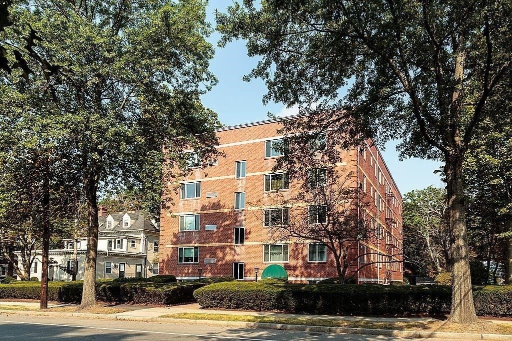 1 bed, 1 bath apartment for rent at 125 Pleasant St Unit PH401, Arlington — photo 20 of 20