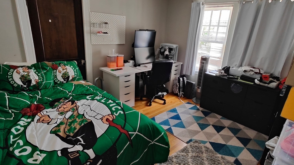 2 bed, 1 bath apartment for rent at 125 Slade Unit 125, Belmont — photo 10 of 12