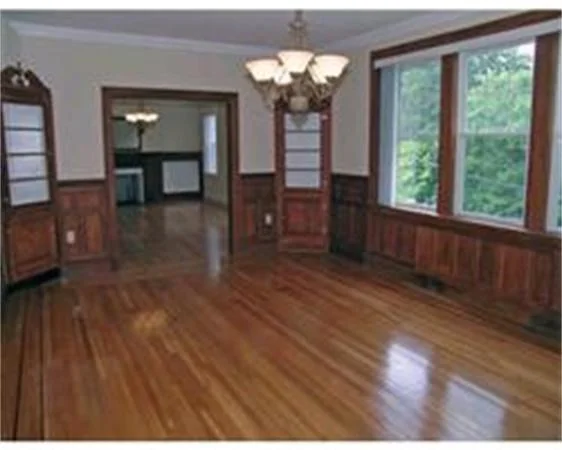 5 bed, 3 bath apartment for rent at 125 St Paul St Unit 1, Brookline — photo 3 of 4
