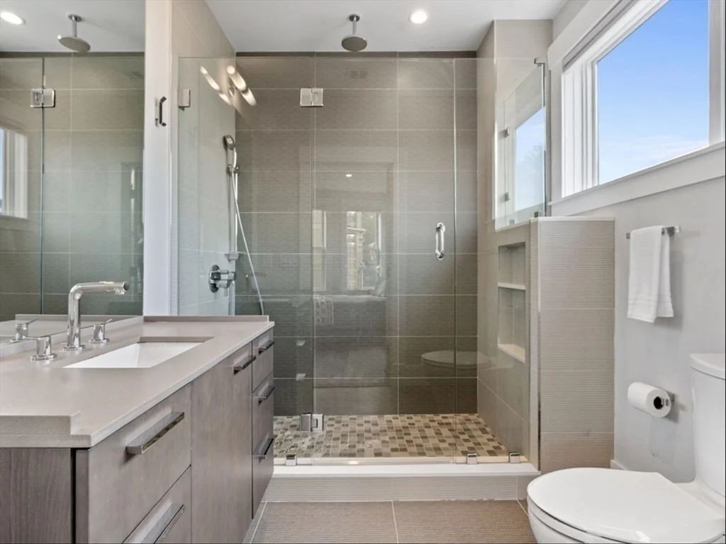 2 bed, 2 bath apartment for rent at 125 Stoughton St Unit 5, Dorchester — photo 21 of 26