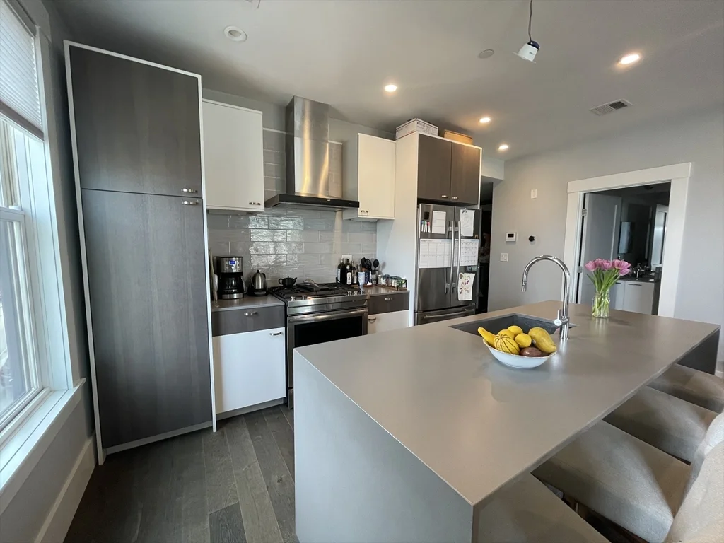 2 bed, 2 bath apartment for rent at 125 Stoughton St Unit 5, Dorchester — photo 9 of 26