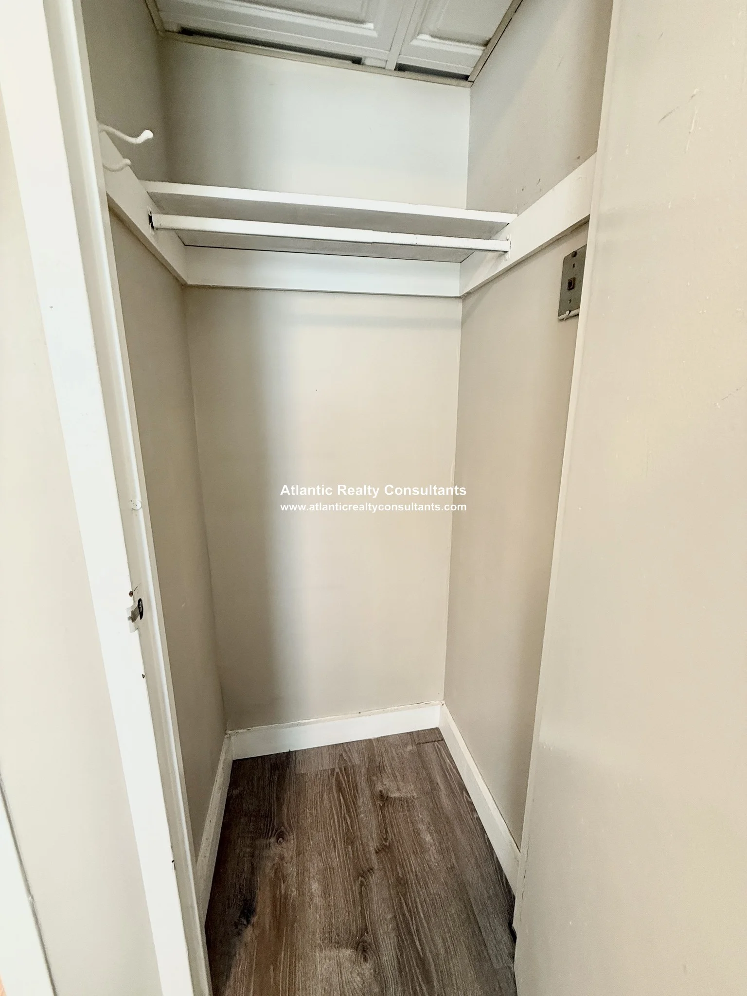 Studio bed, 1 bath apartment for rent at 125 Trapelo Rd Unit 101, Belmont — photo 8 of 11