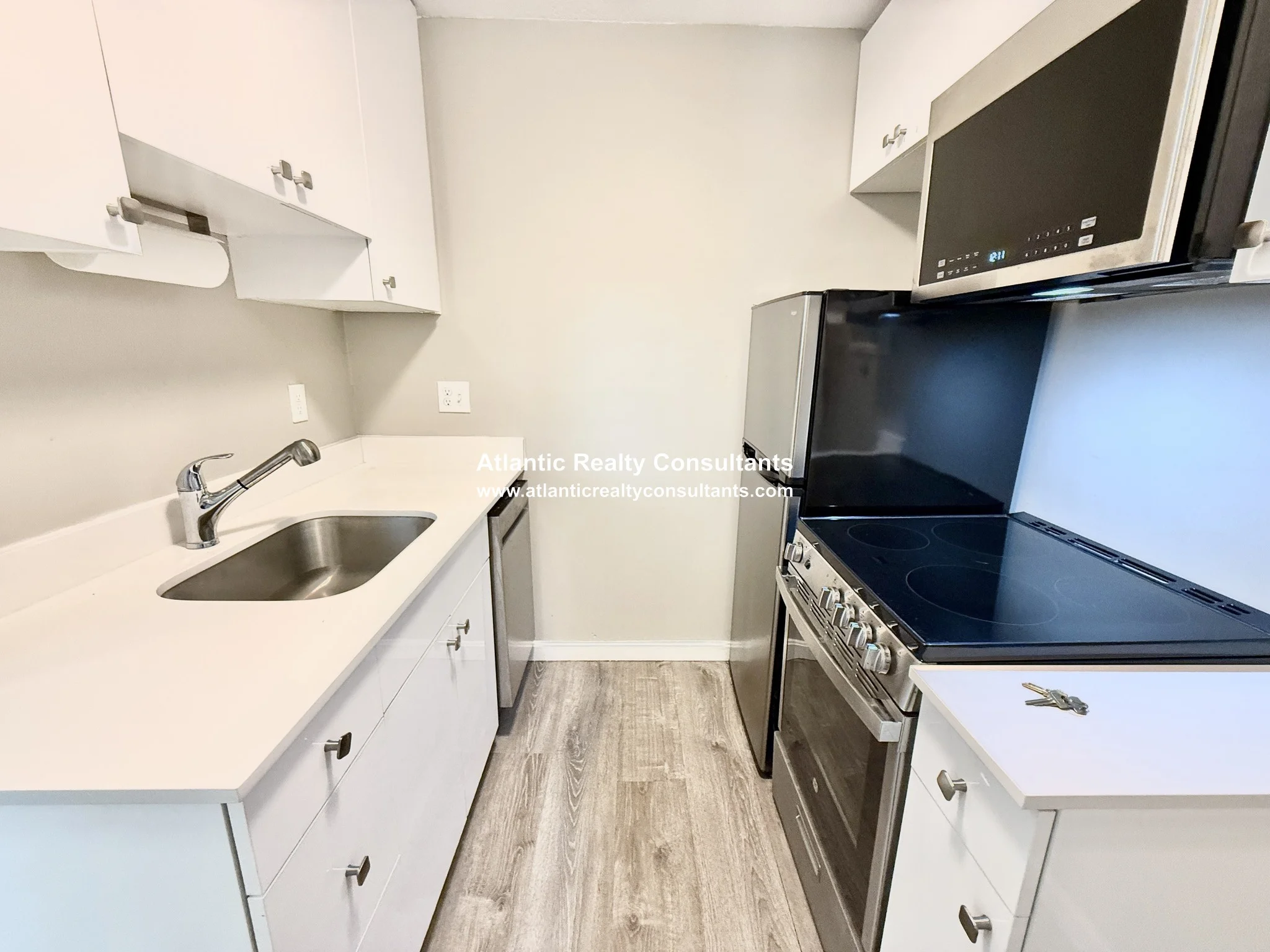 Studio bed, 1 bath apartment for rent at 125 Trapelo Rd Unit 101, Belmont — photo 2 of 11