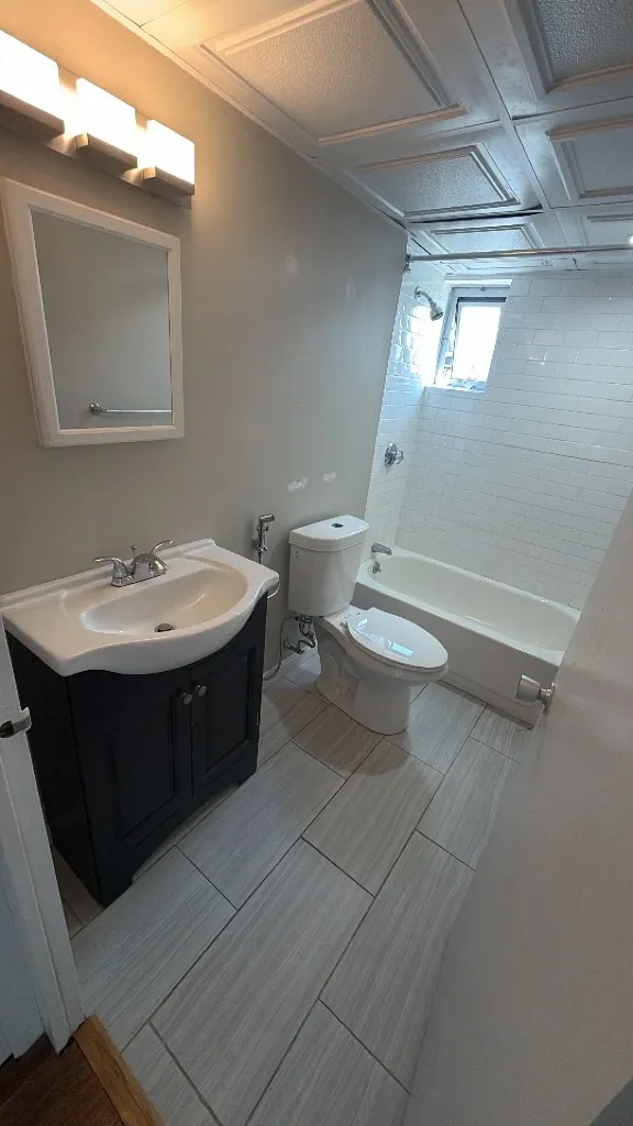 1 bed, 1 bath apartment for rent at 125 Trapelo Rd Unit 14, Belmont — photo 9 of 11