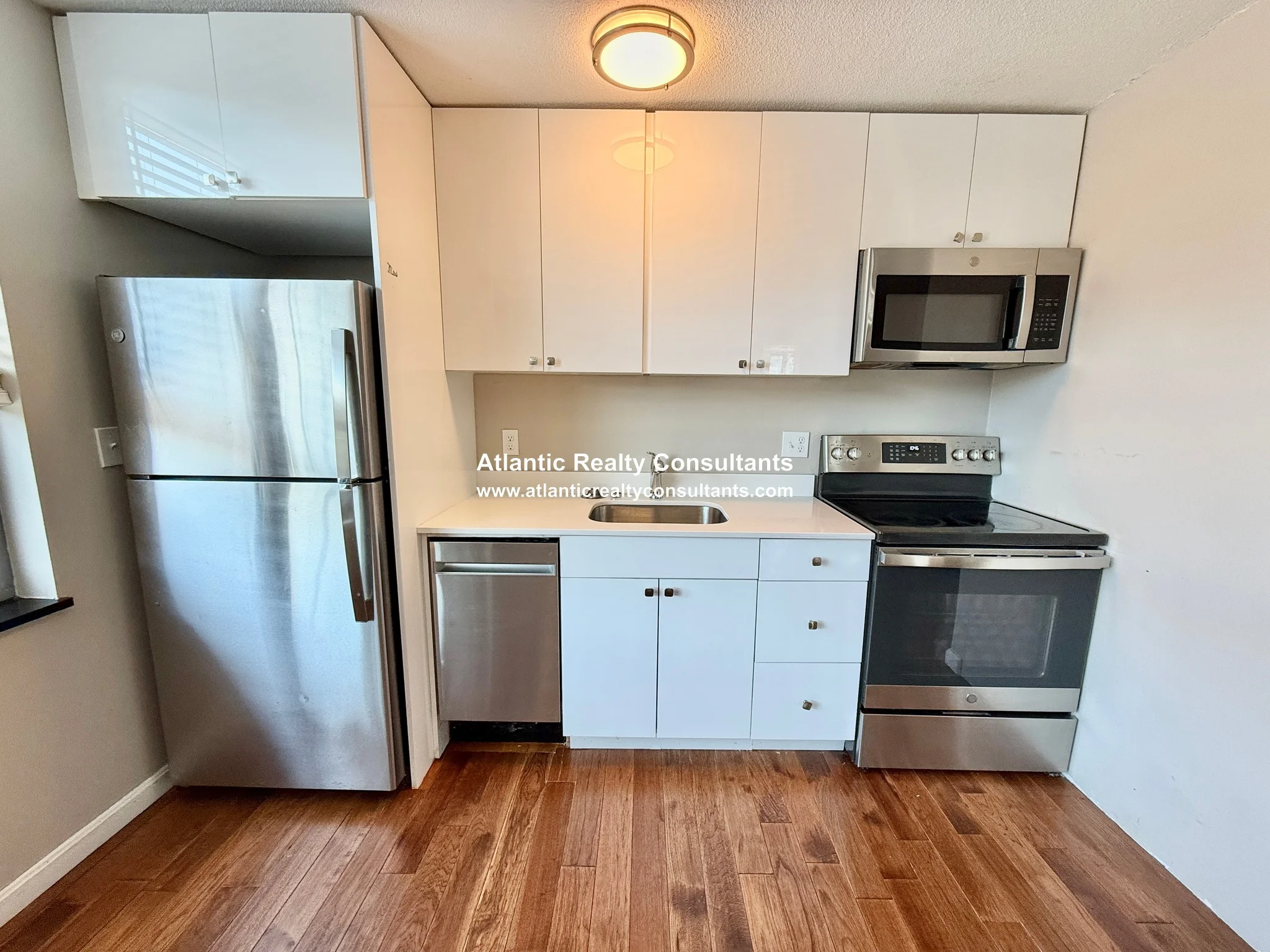 1 bed, 1 bath apartment for rent at 125 Trapelo Rd Unit 140, Belmont — photo 4 of 12
