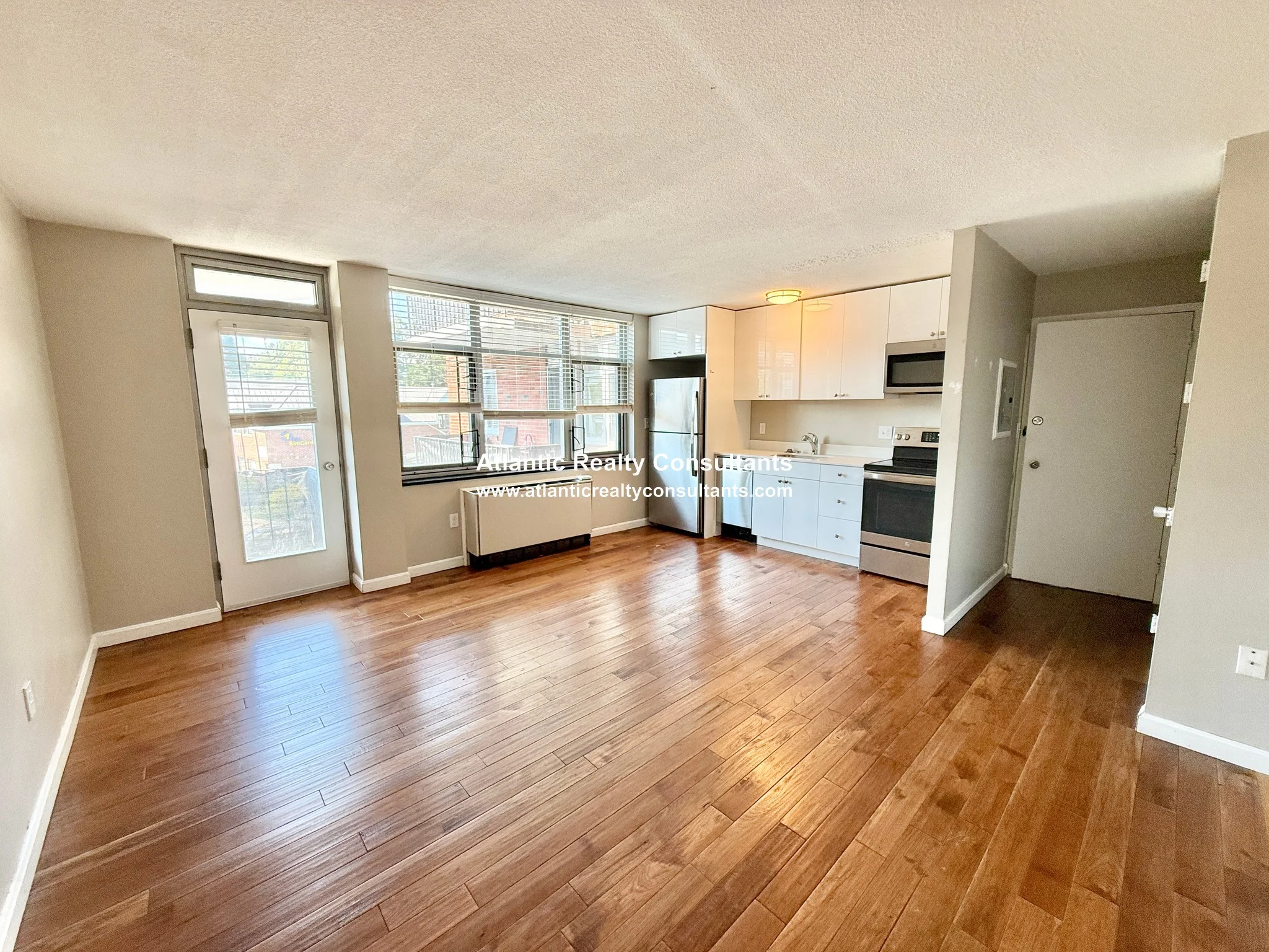 1 bed, 1 bath apartment for rent at 125 Trapelo Rd Unit 140, Belmont — photo 1 of 12