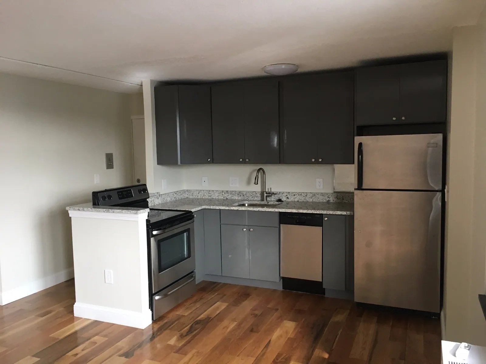 1 bed, 1 bath apartment for rent at 125 Trapelo Rd Unit 33, Belmont — photo 15 of 20