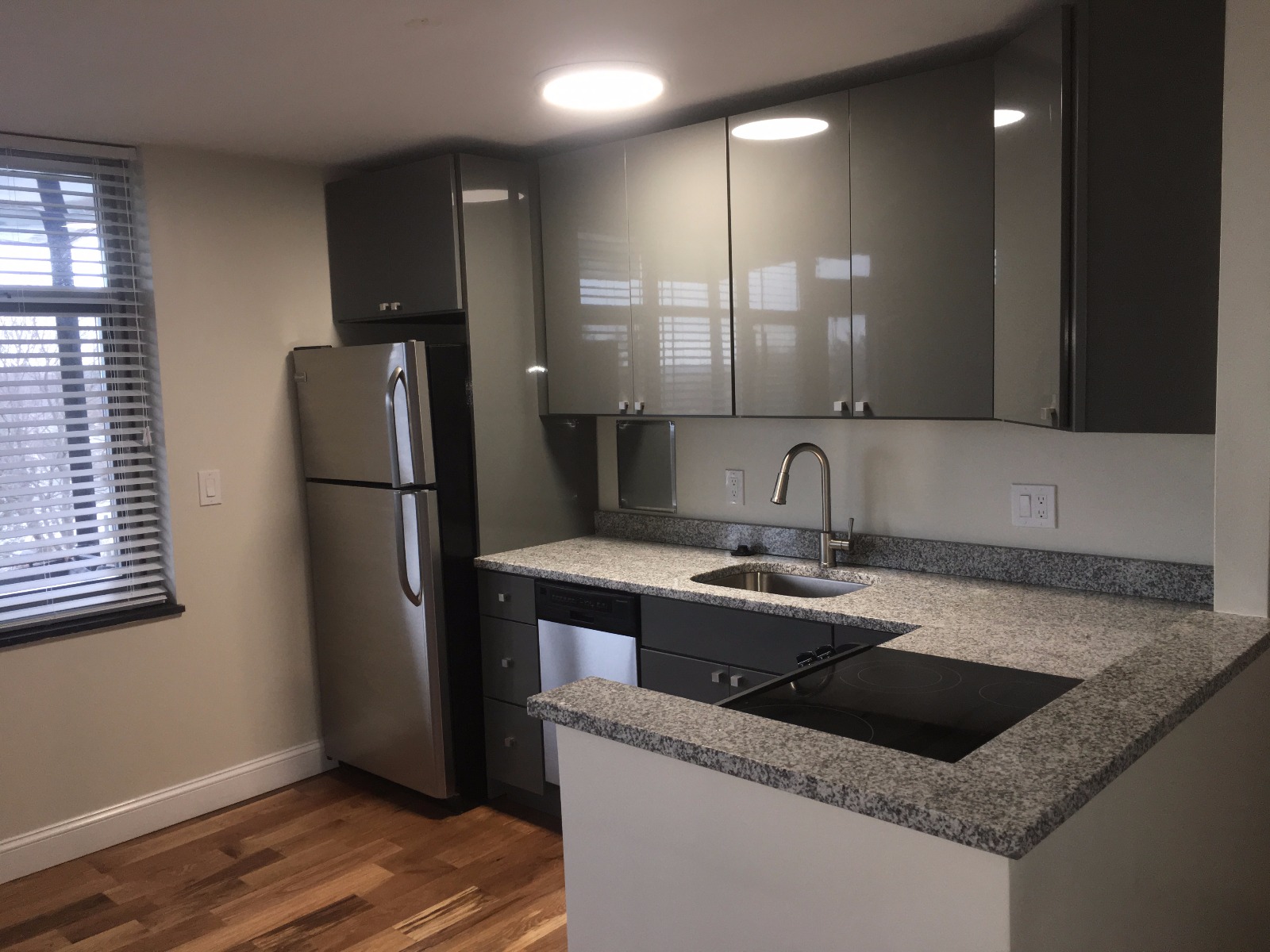 1 bed, 1 bath apartment for rent at 125 Trapelo Rd Unit 40, Belmont — photo 3 of 6
