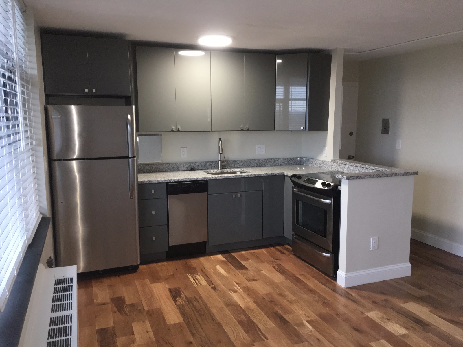 1 bed, 1 bath apartment for rent at 125 Trapelo Rd Unit 40, Belmont — photo 2 of 6