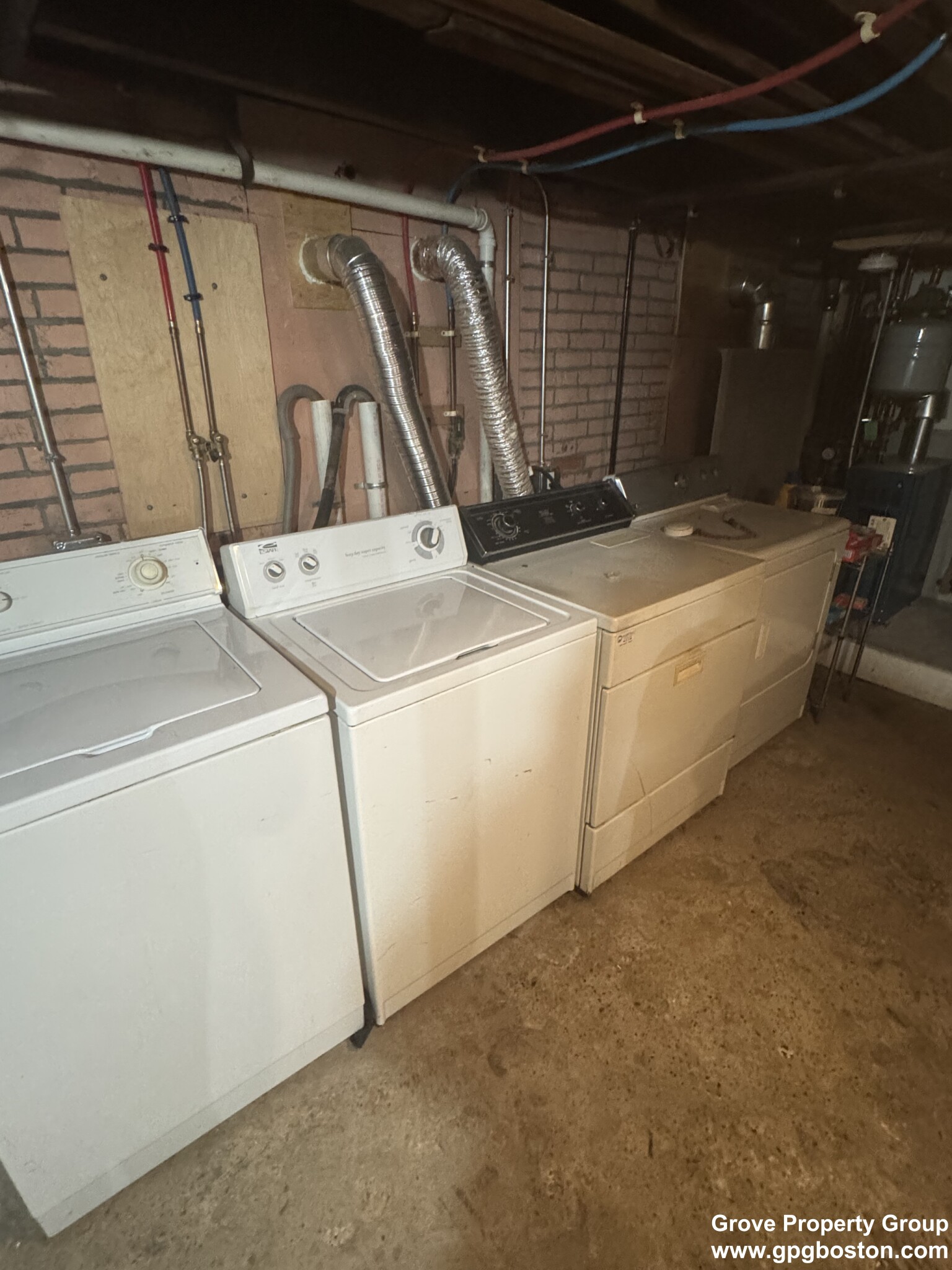 1 bed, 1 bath apartment for rent at 125 Trenton St Unit 1, Eagle Hill — photo 7 of 8