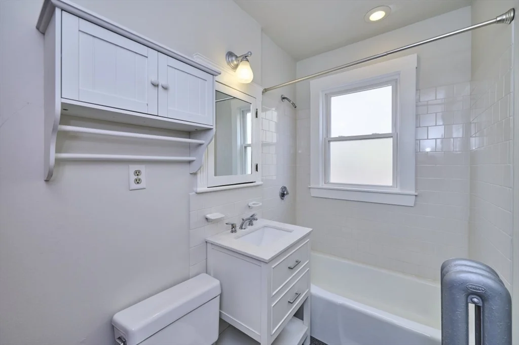 2 bed, 1 bath apartment for rent at 125 Winsor Ave Unit 1, East Watertown — photo 8 of 13