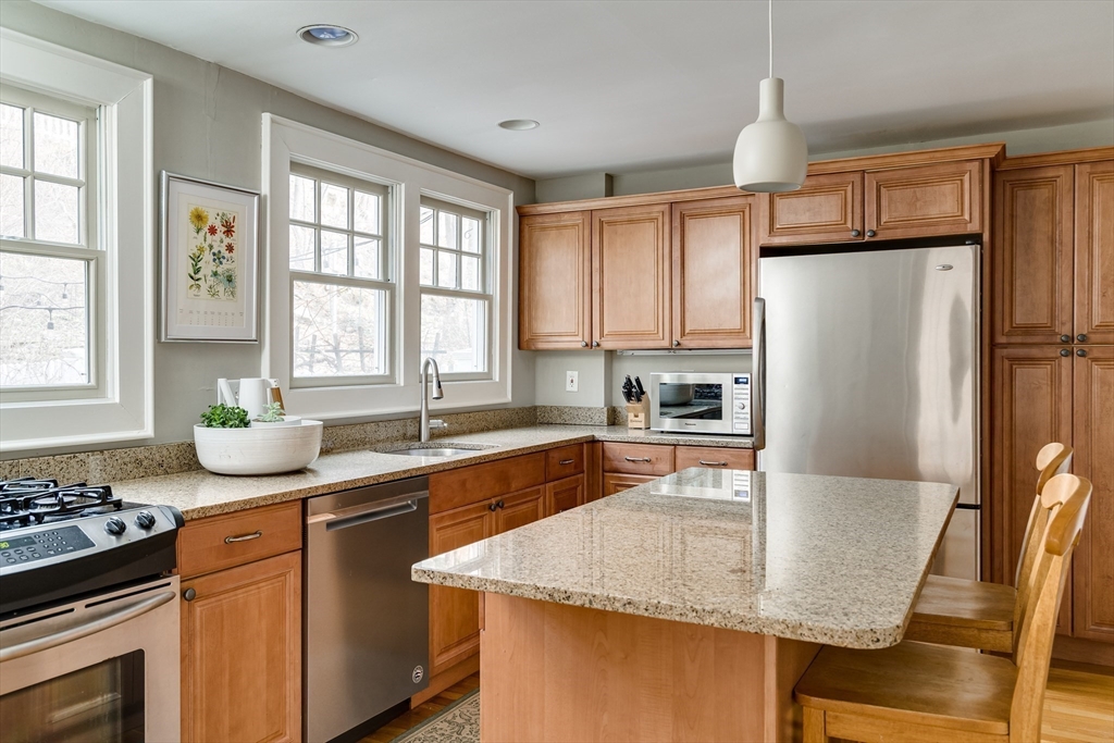 3 bed, 2 bath apartment for rent at 125 York Ter Unit 1, Corey Hill — photo 10 of 25