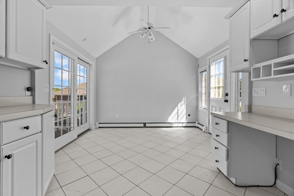 2 bed, 1 bath apartment for rent at 1251 Randolph, Blue Hills — photo 3 of 19