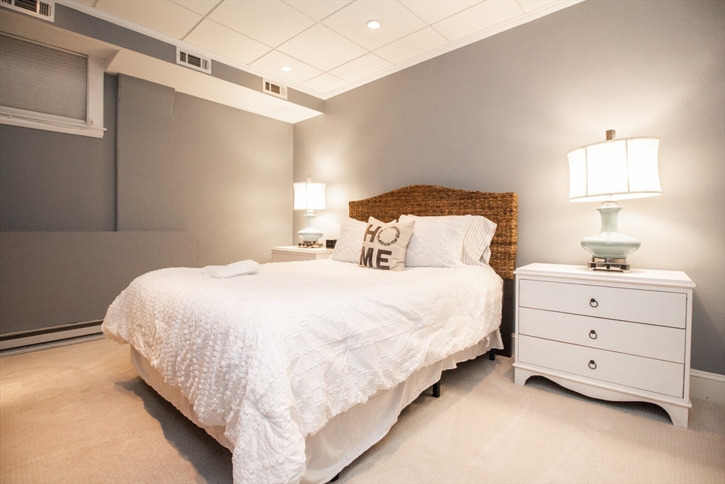 1 bed, 1 bath apartment for rent at 1253 Beacon St Unit 4Bb, Coolidge Corner — photo 17 of 19