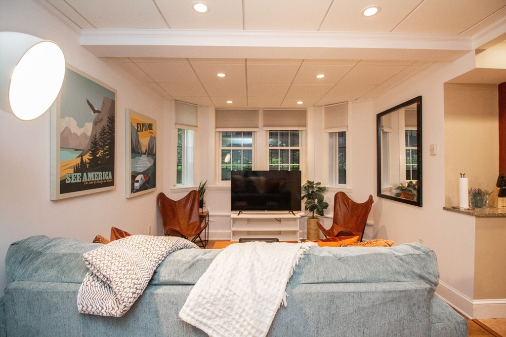 1 bed, 1 bath apartment for rent at 1253 Beacon St Unit 4Bb, Coolidge Corner — photo 6 of 19
