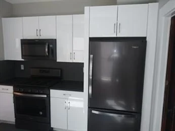 2 bed, 1 bath apartment for rent at 1253 Massachusetts Ave Unit 3, Arlington Heights — photo 3 of 13
