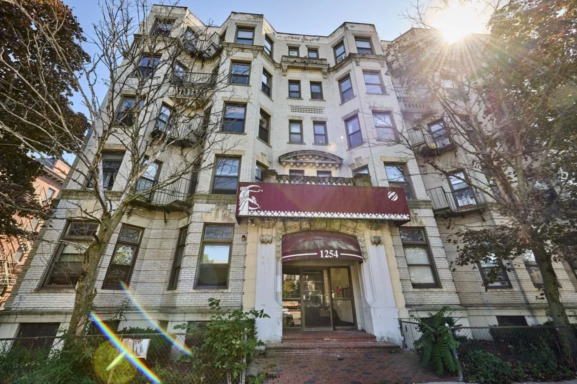 2 bed, 1 bath apartment for rent at 1254 Commonwealth Ave Unit 11, Allston — photo 2 of 13