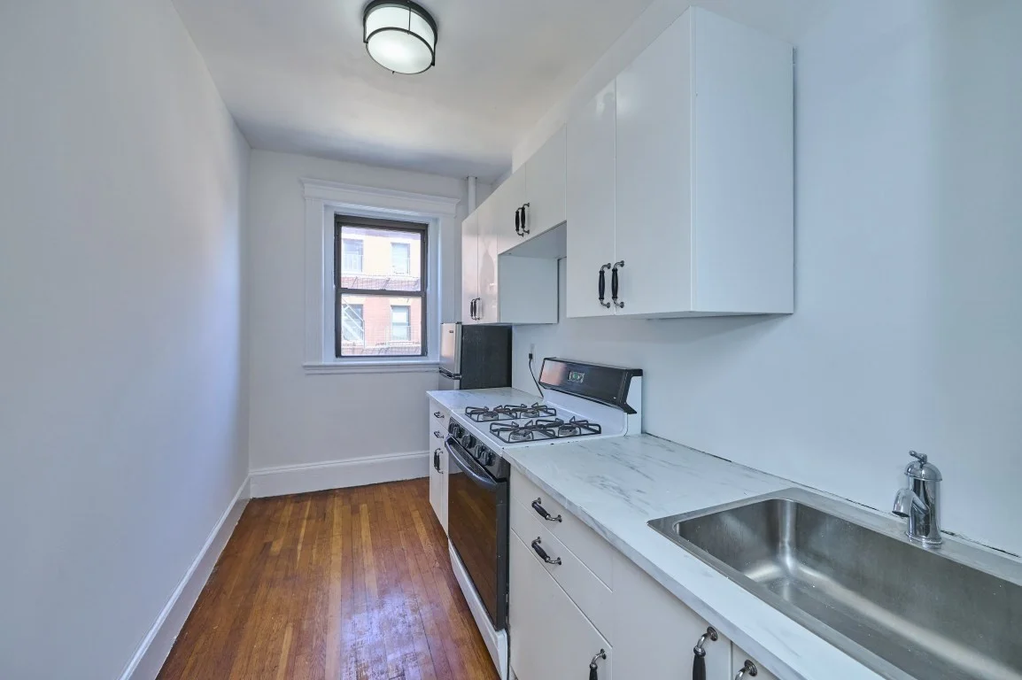 2 bed, 1 bath apartment for rent at 1254 Commonwealth Ave Unit 11, Allston — photo 4 of 13