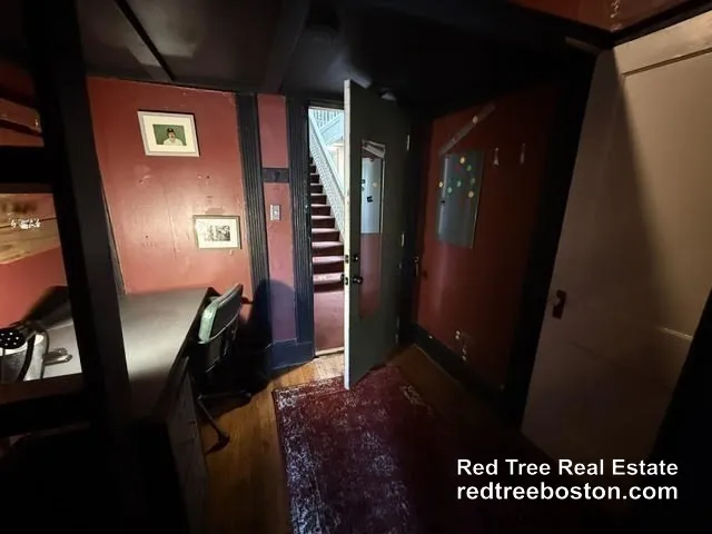 Studio bed, 1 bath apartment for rent at 1254 Commonwealth Ave Unit 16, Allston — photo 5 of 9