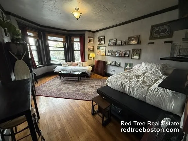 Studio bed, 1 bath apartment for rent at 1254 Commonwealth Ave Unit 16, Allston — photo 1 of 9