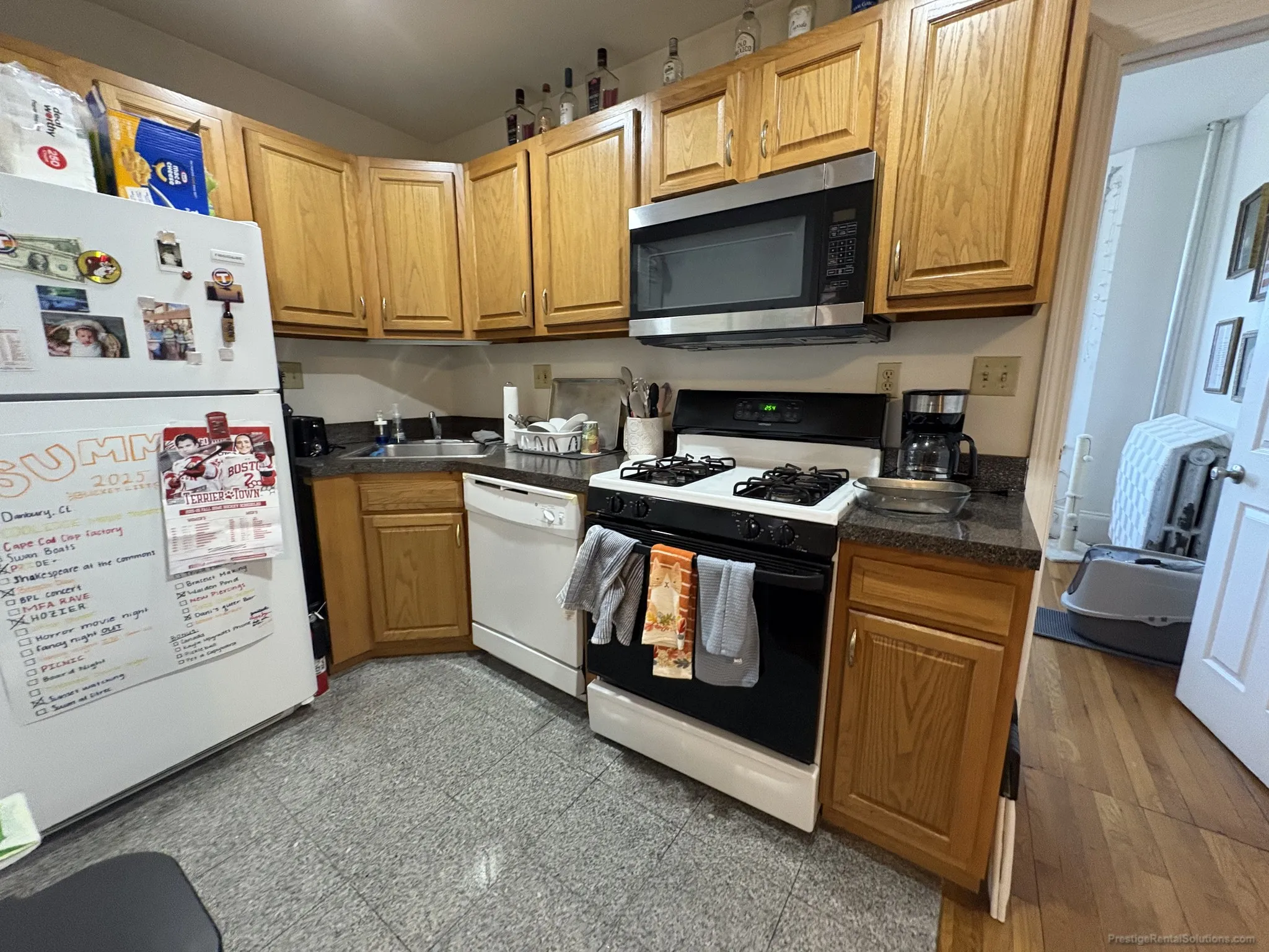 3 bed, 1 bath apartment for rent at 1254 Commonwealth Ave Unit 19, Allston — photo 1 of 14