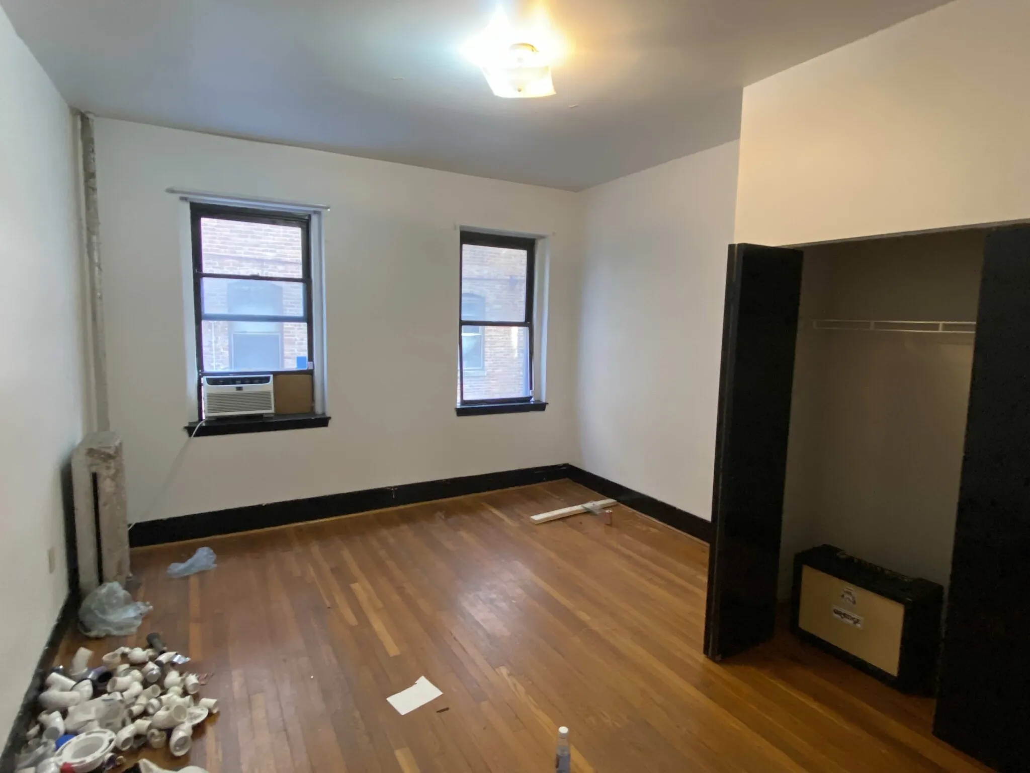 3 bed, 1.5 bath apartment for rent at 1254 Commonwealth Ave Unit 3, Allston — photo 6 of 8