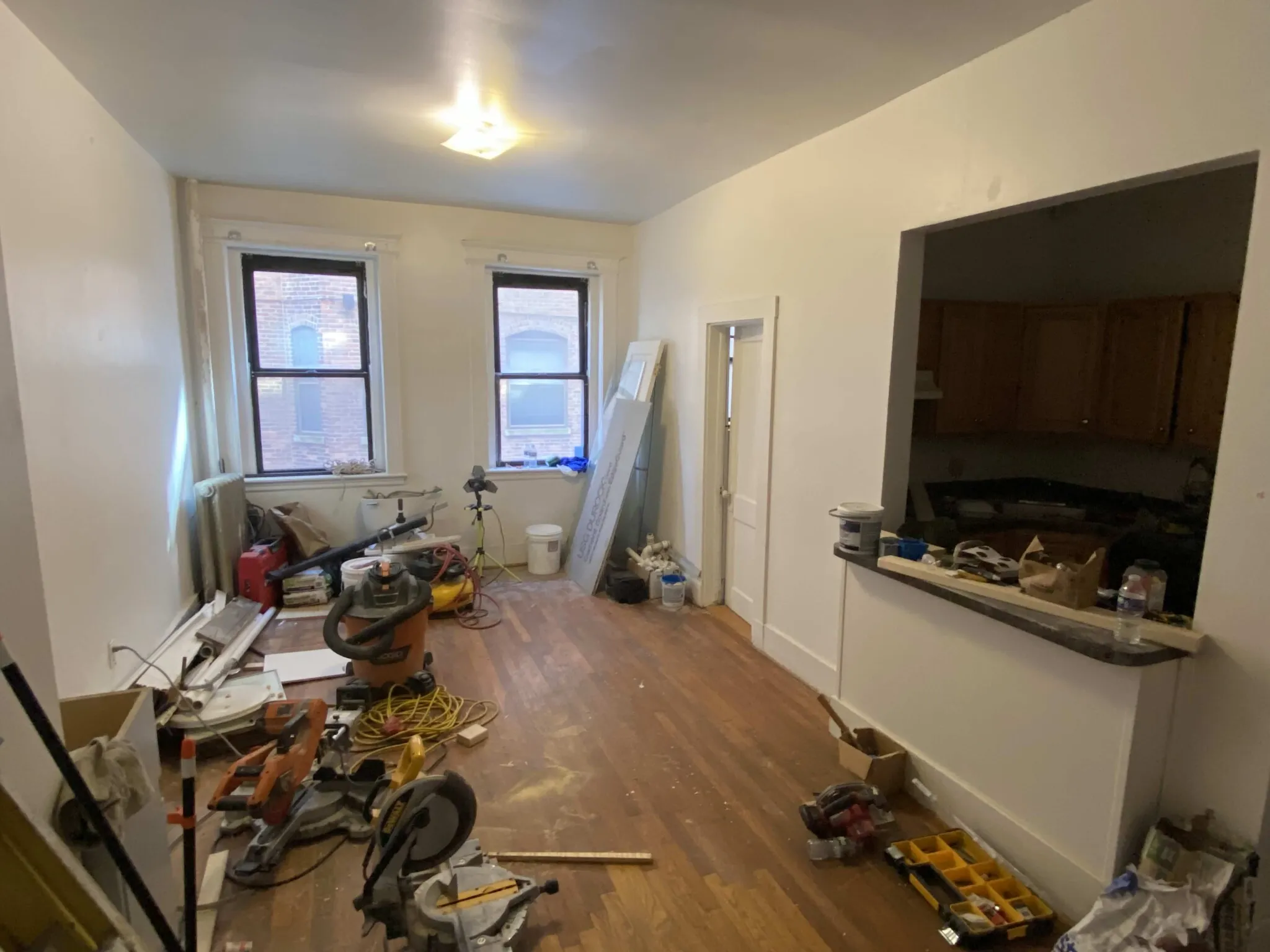 3 bed, 1.5 bath apartment for rent at 1254 Commonwealth Ave Unit 3, Allston — photo 2 of 8