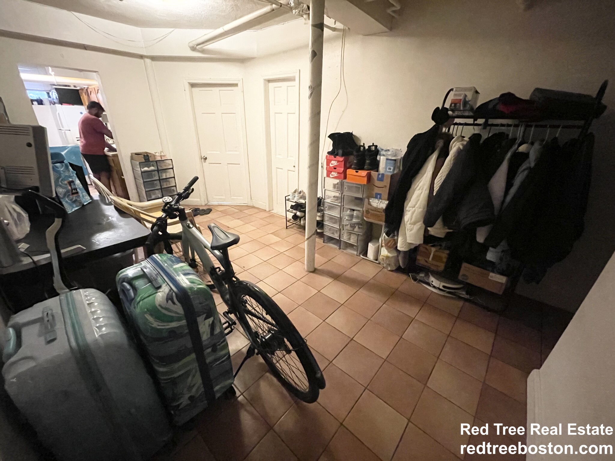 3 bed, 1 bath apartment for rent at 1254 Commonwealth Ave Unit B, Allston — photo 1 of 9