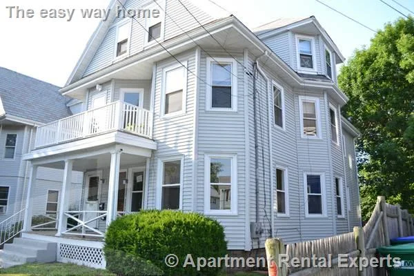 3 bed, 1 bath apartment for rent at 126 Auburn St Unit 1, Tufts — photo 8 of 8