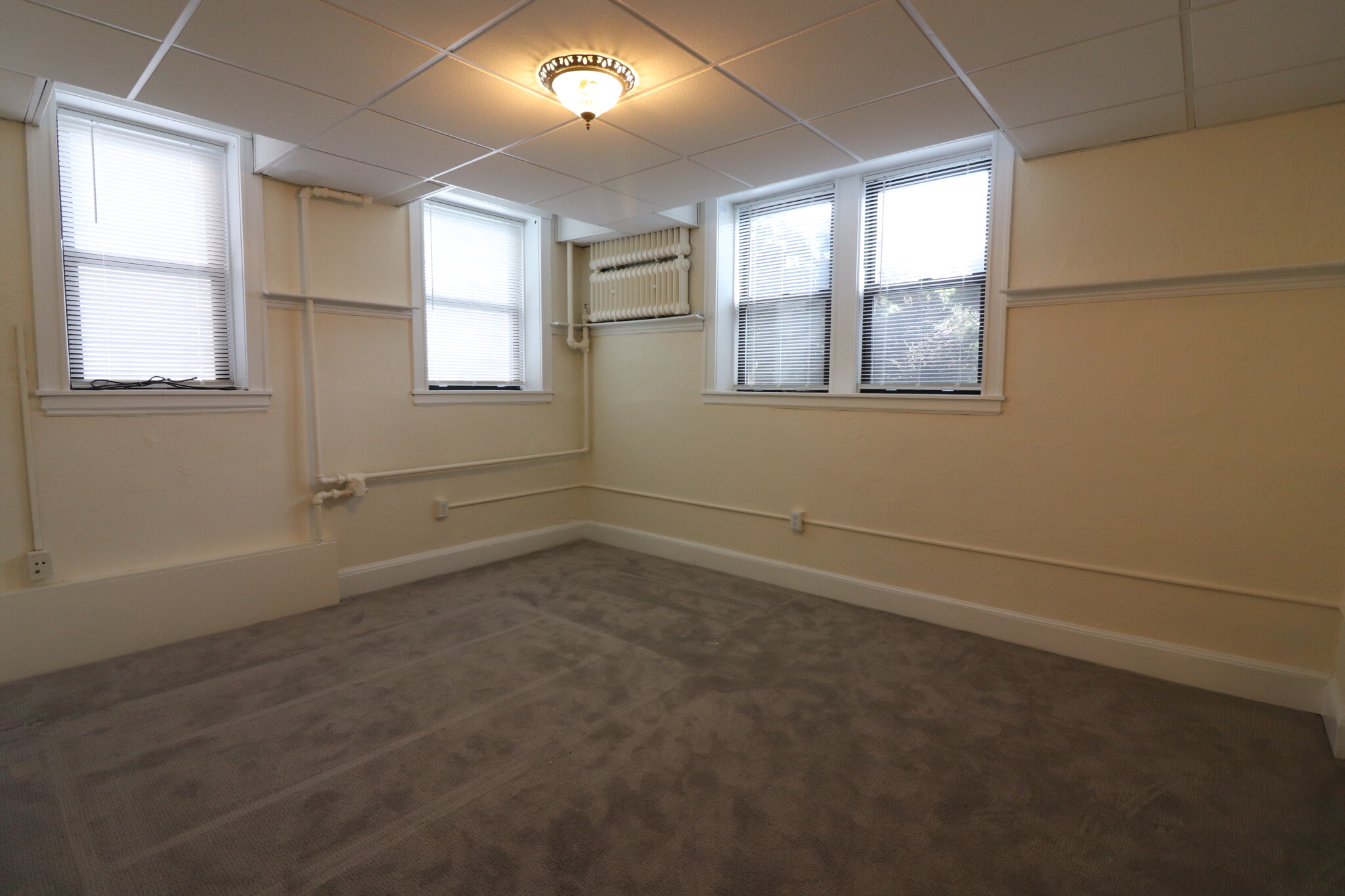 2 bed, 1 bath apartment for rent at 126 Babcock St Unit B5, North Brookline — photo 2 of 20