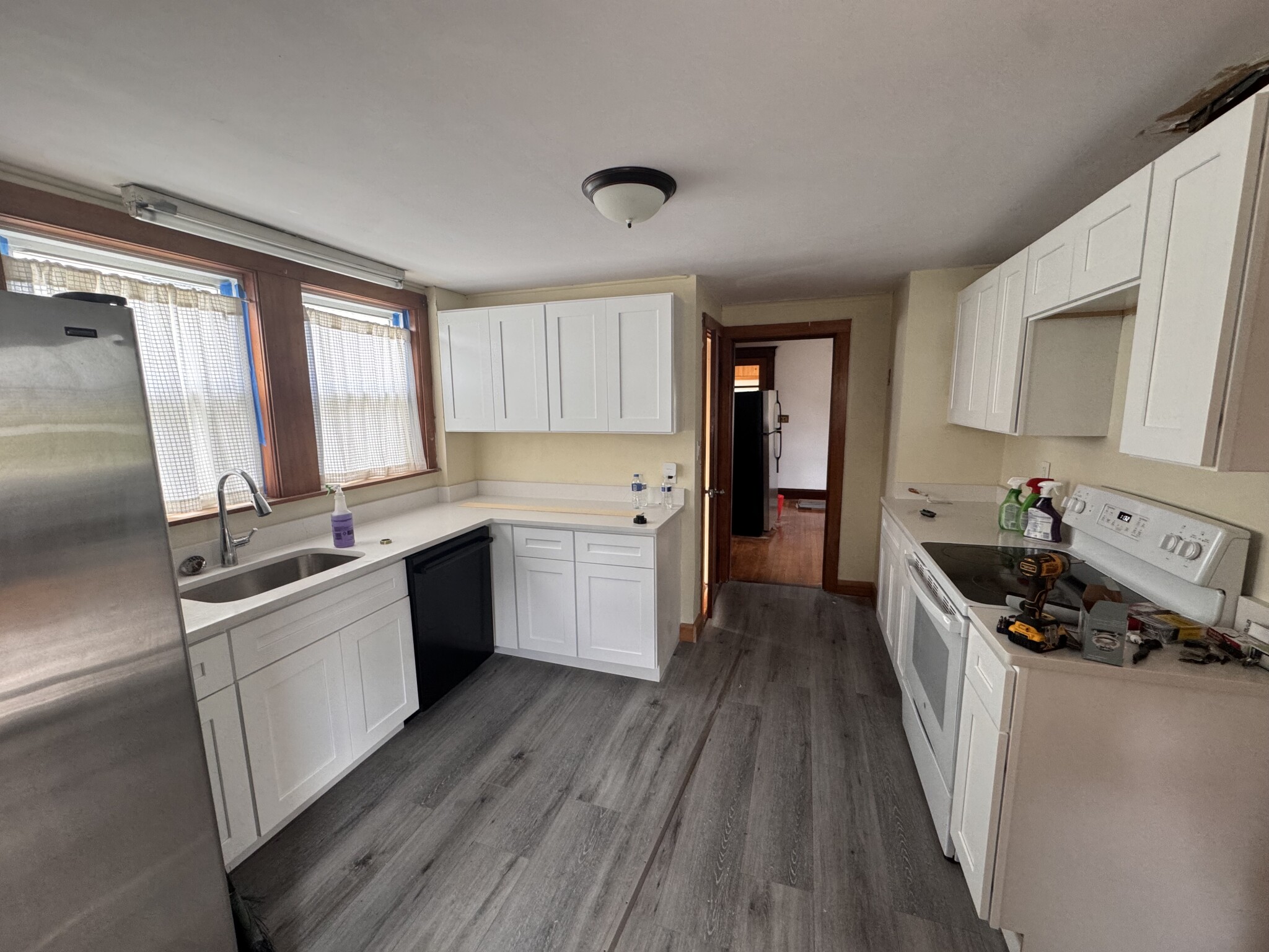 3 bed, 1.5 bath apartment for rent at 126 Bromfield St, Wollaston — photo 2 of 16