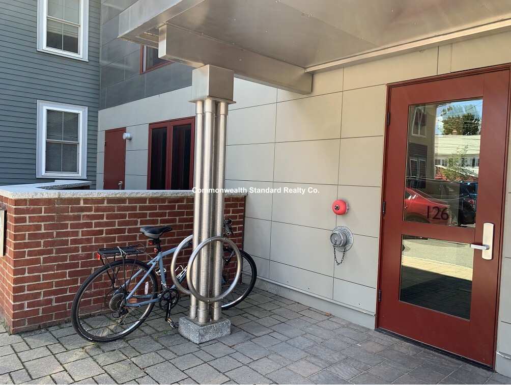 1 bed, 1 bath apartment for rent at 126 Charles St Unit 8, East Cambridge — photo 34 of 35