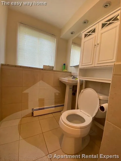 2 bed, 1 bath apartment for rent at 126 Clifton St Unit 5, North Cambridge — photo 7 of 9