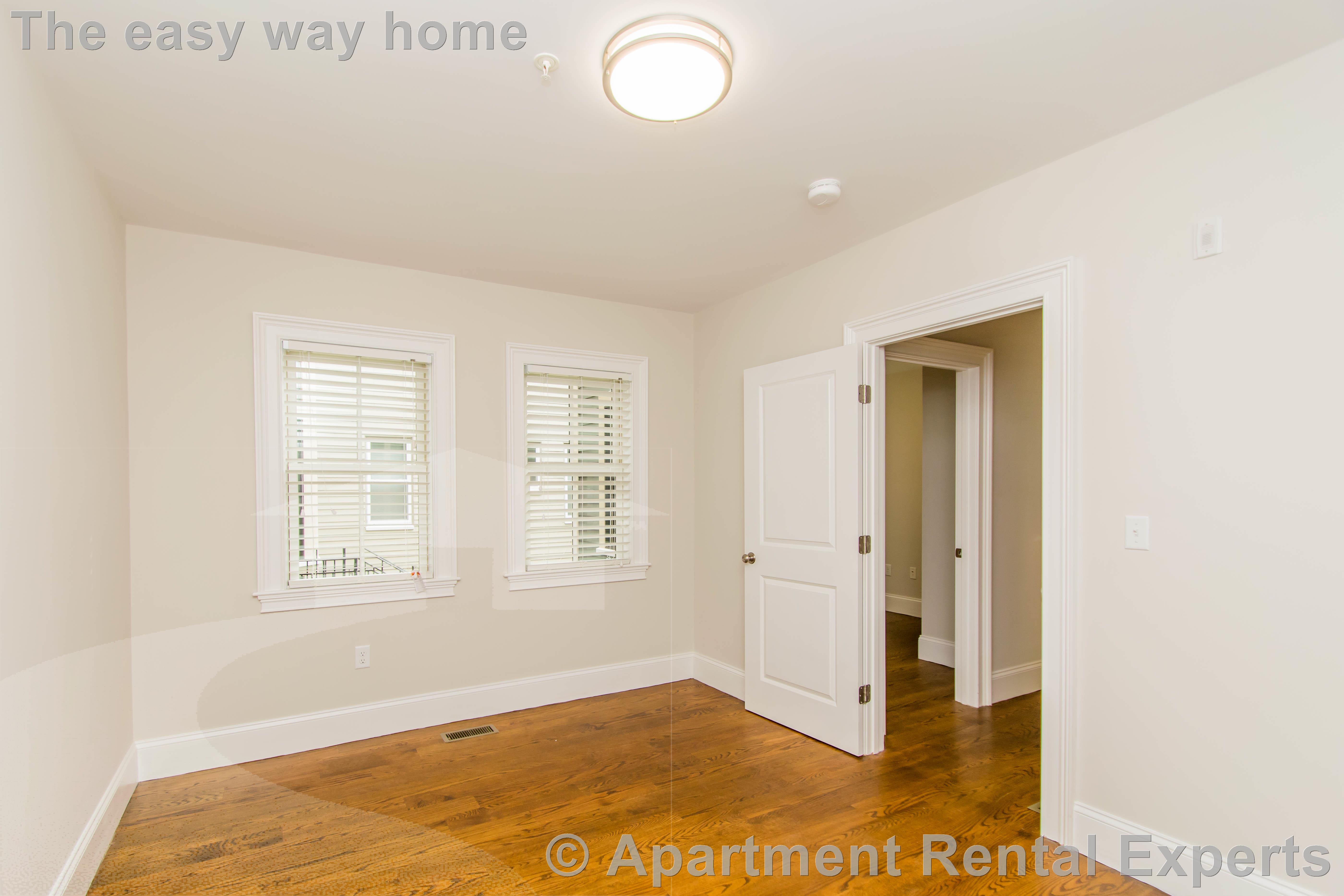 4 bed, 2 bath apartment for rent at 126 Columbia St Unit 1, Central Square — photo 8 of 15