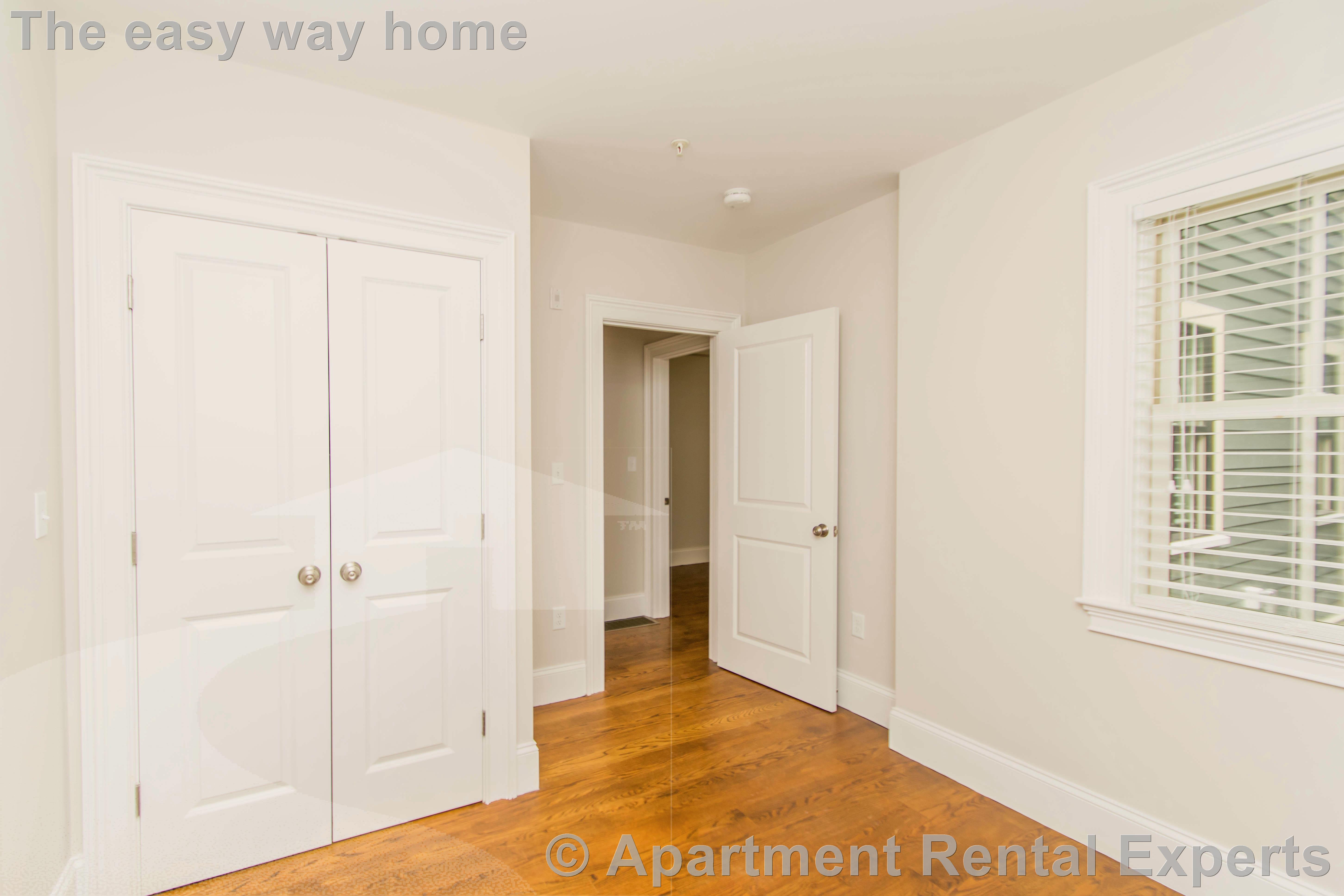 4 bed, 2 bath apartment for rent at 126 Columbia St Unit 1, Central Square — photo 5 of 15