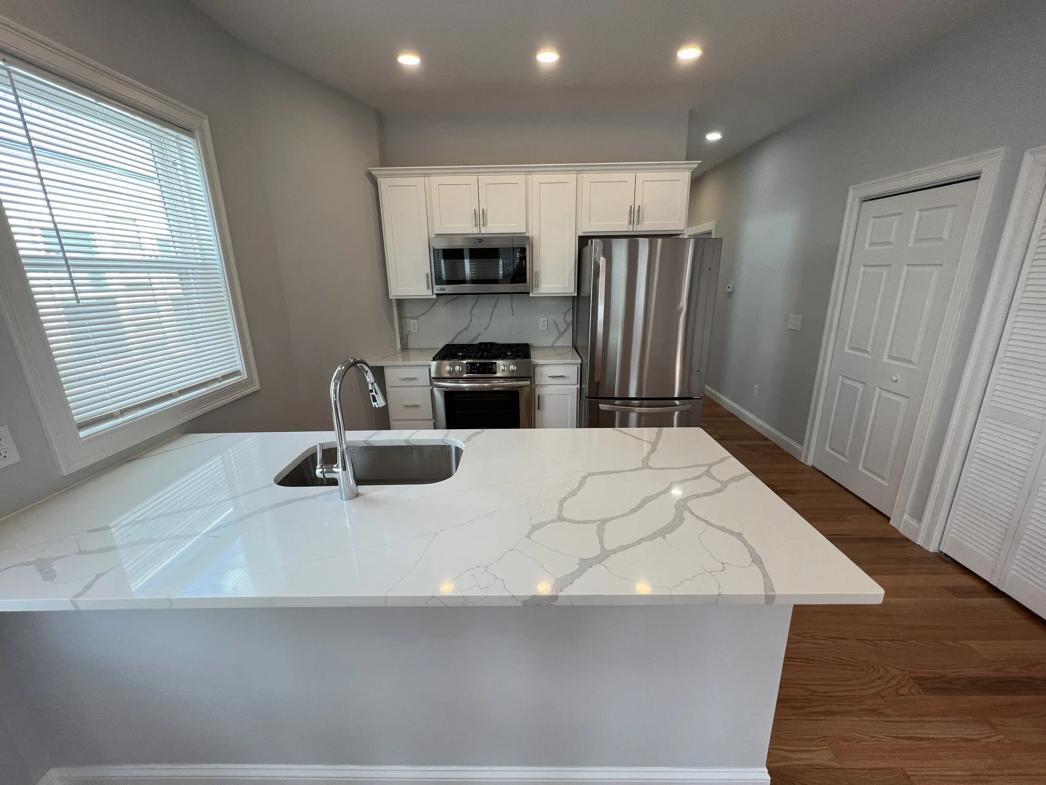 4 bed, 2 bath apartment for rent at 126 Cross St Unit 3, East Somerville — photo 13 of 32