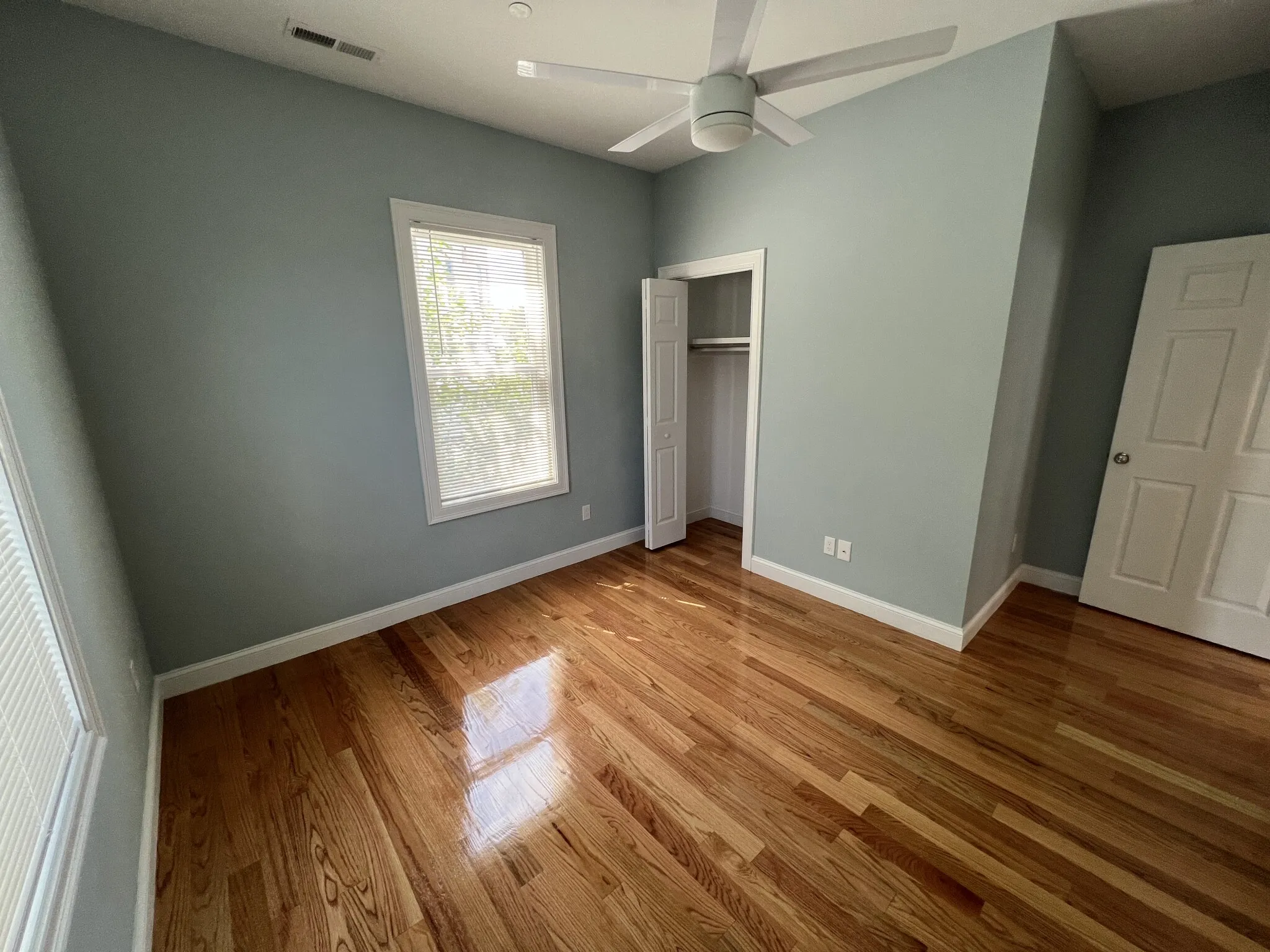 4 bed, 2 bath apartment for rent at 126 Cross St Unit 3, East Somerville — photo 28 of 32