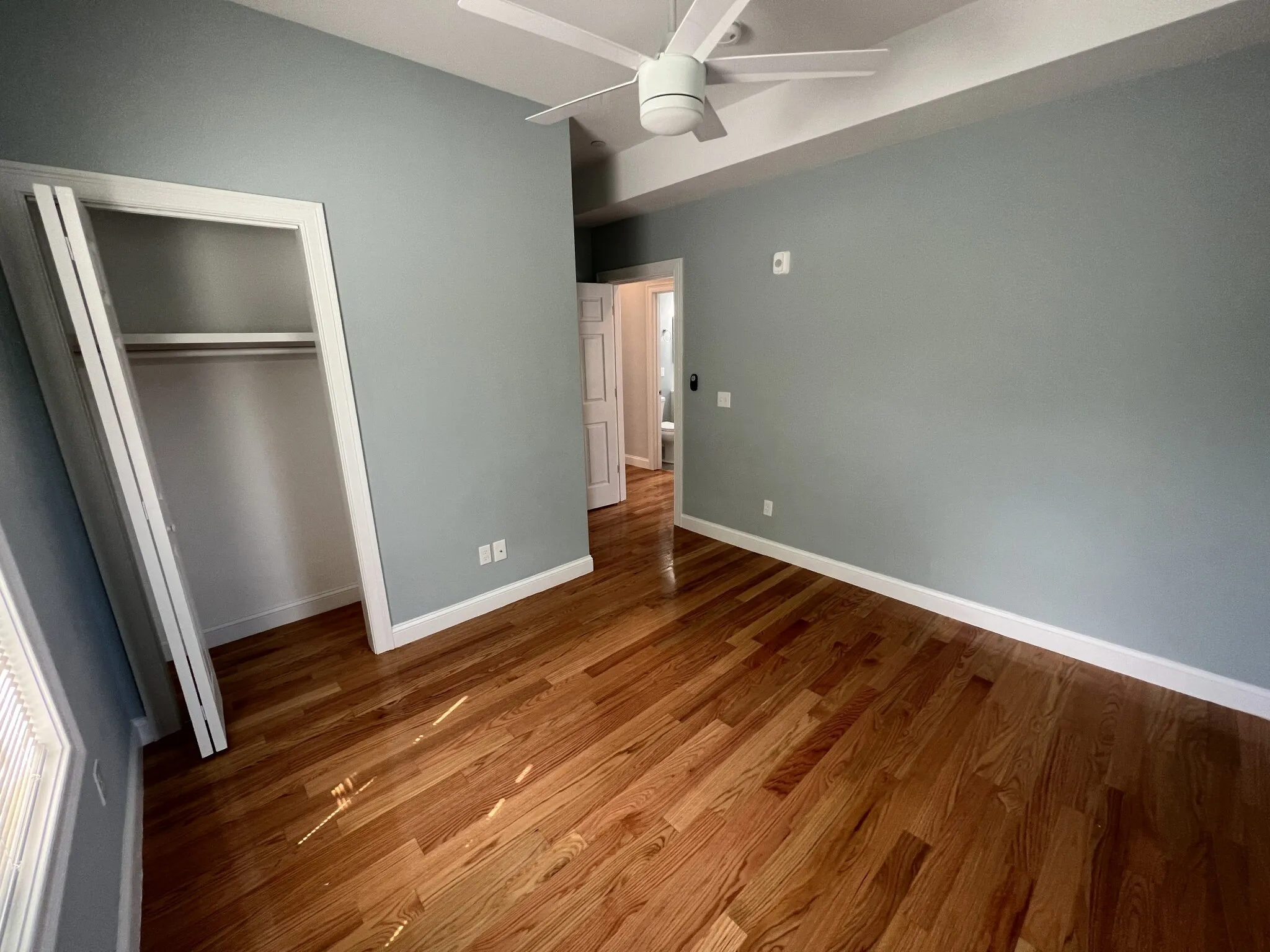 4 bed, 2 bath apartment for rent at 126 Cross St Unit 3, East Somerville — photo 29 of 32