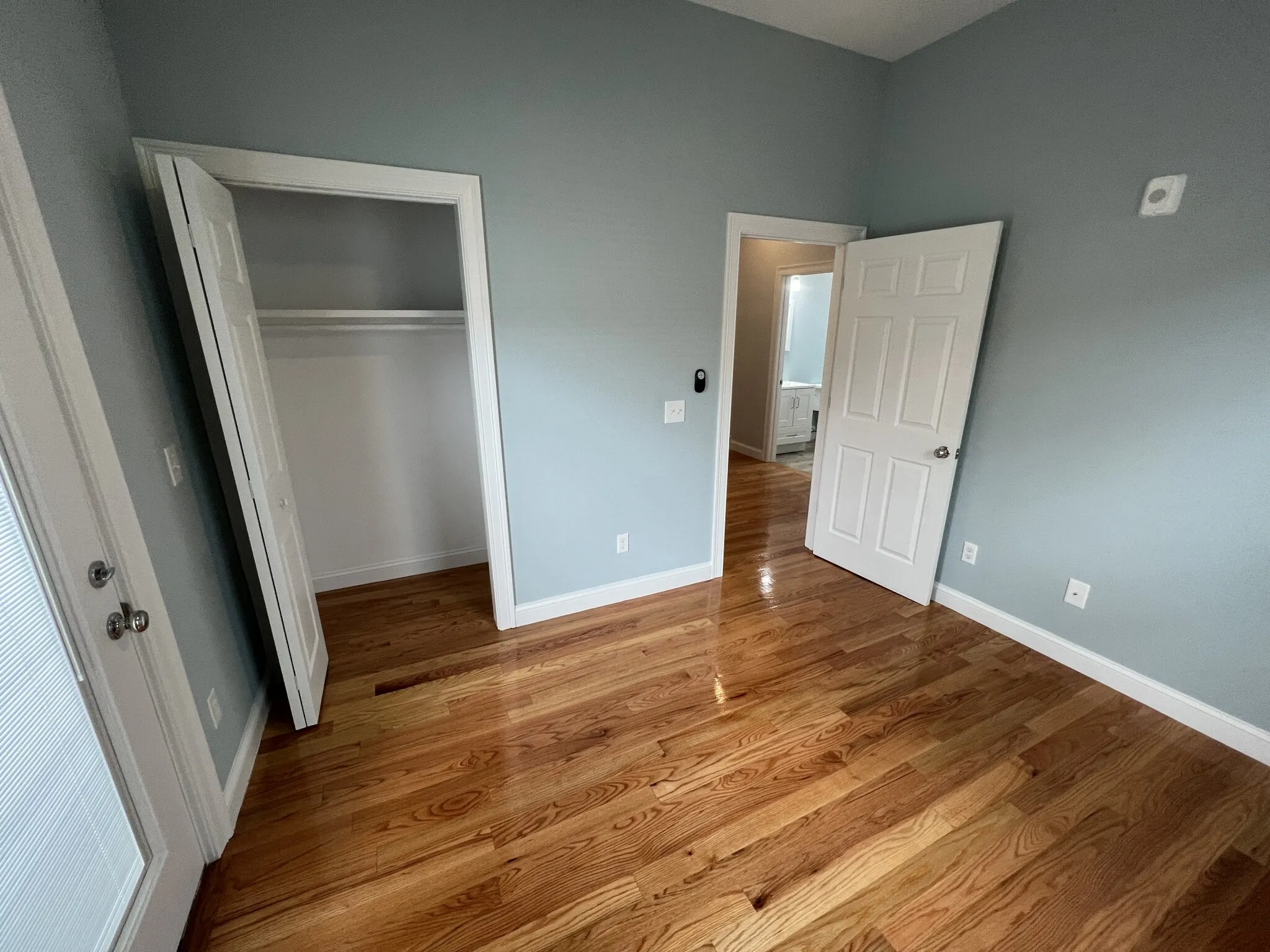 4 bed, 2 bath apartment for rent at 126 Cross St Unit 6, East Somerville — photo 20 of 25